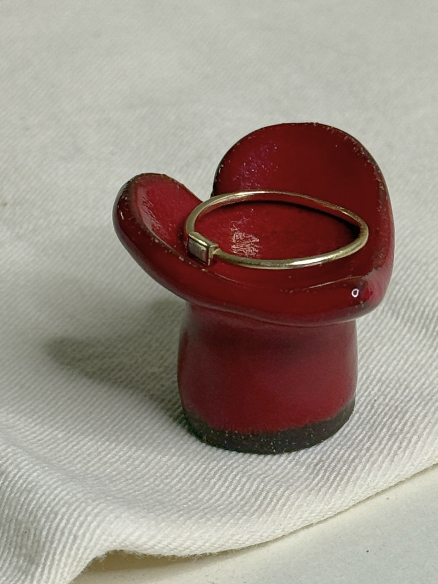 Red Heart Ring Holder