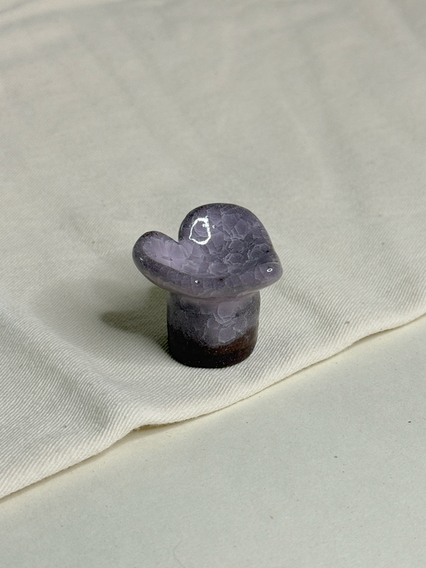 Heart Ring Holder – Lavender Crackle Ice Glaze