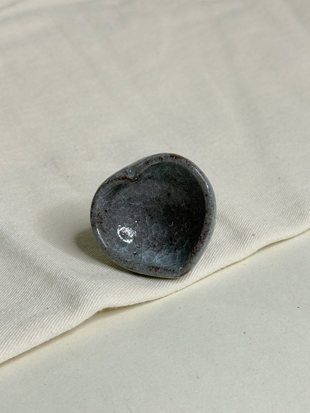 Heart Ring Holder – Dusty Blue Crackle Ice Glaze